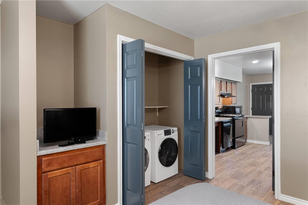 Eagle'S Den Suites Andrews A Travelodge By Wyndham Room photo